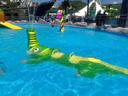 Children's Water Play Equipment with Hot-Dip Galvanized Steel Structure, Corrosion-Resistant Fiberglass Flume, and Shallow Water Safety Design