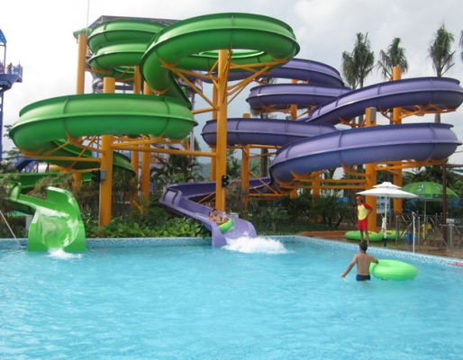 Toboggan aquatique en spirale personnalisé multi-pistes pour parcs aquatiques - Fabricant audité SGS