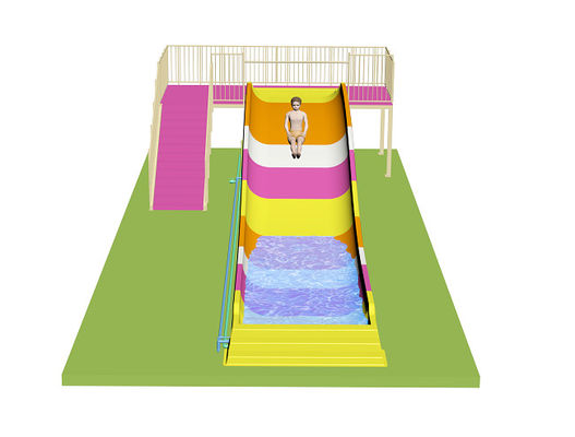 Famille enfants toboggans pour le parc aquatique