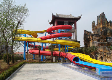Équipement de Waterpark, fibre de verre ouverte/glissière en spirale étroite, taille faite sur commande de diapositives d'eau 11m