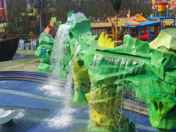 Le projet adapté aux besoins du client de Waterpark, construction de parc aquatique/a adapté la glissière aux besoins du client d'eau